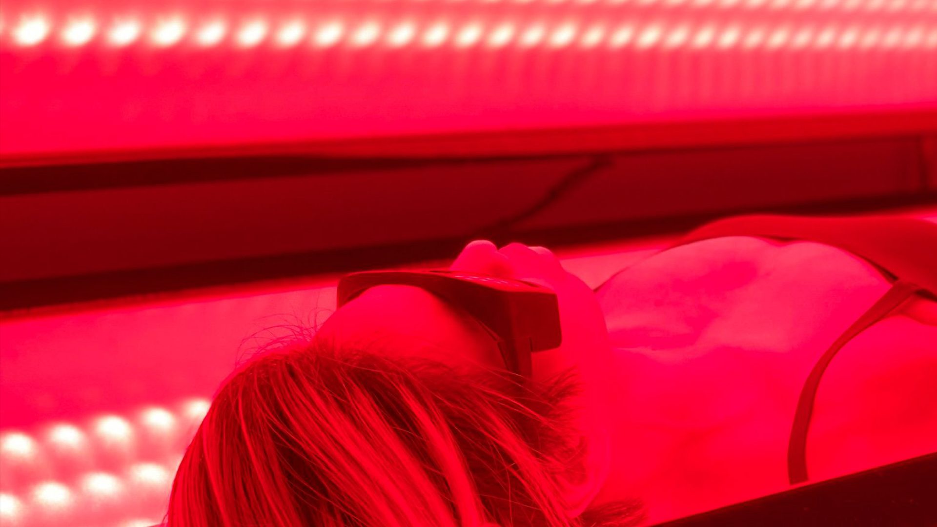 HelloPhysio Red Light Therapy Near Me Infrared red light
