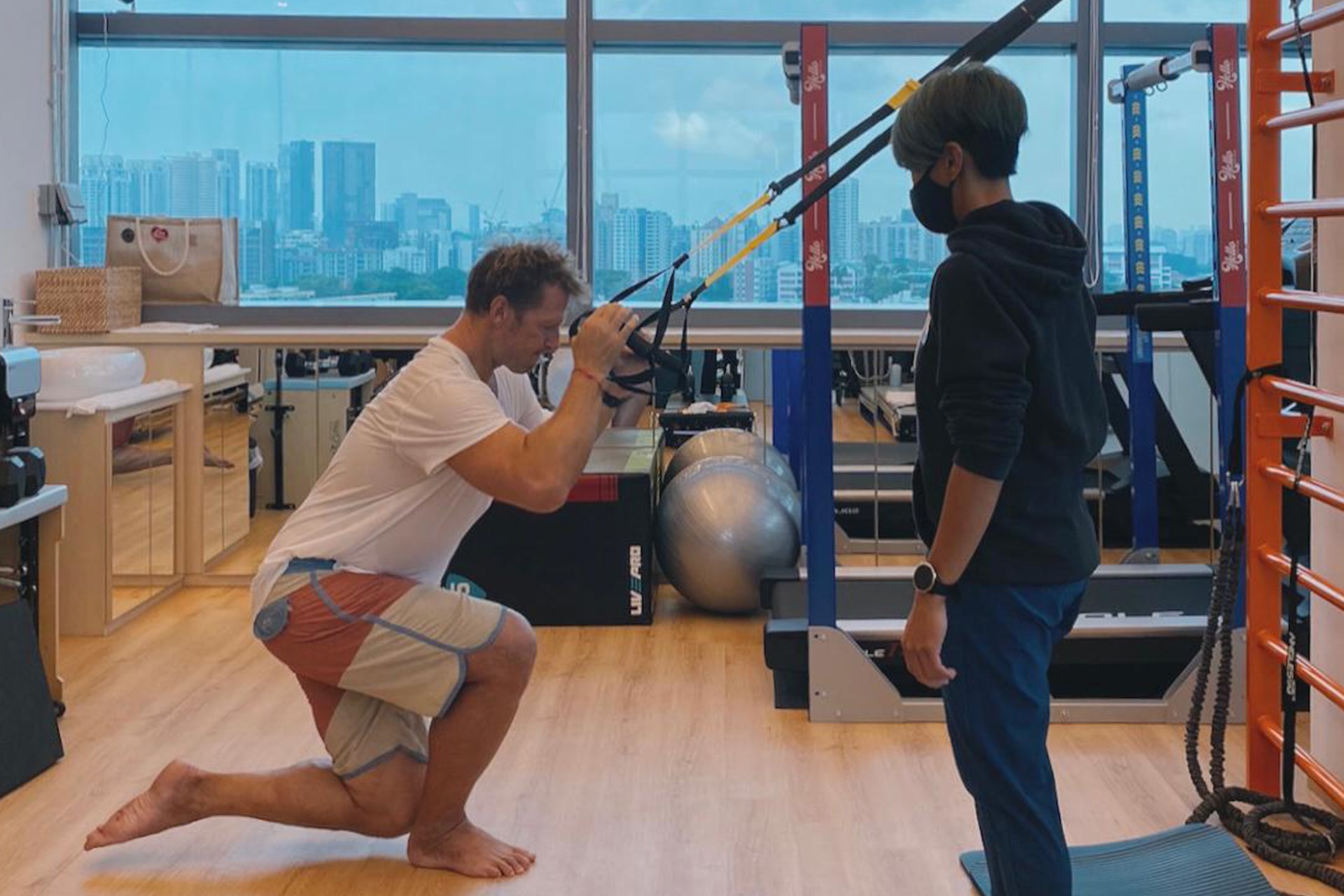HelloPhysio Rehab pilates and personal training Pilates