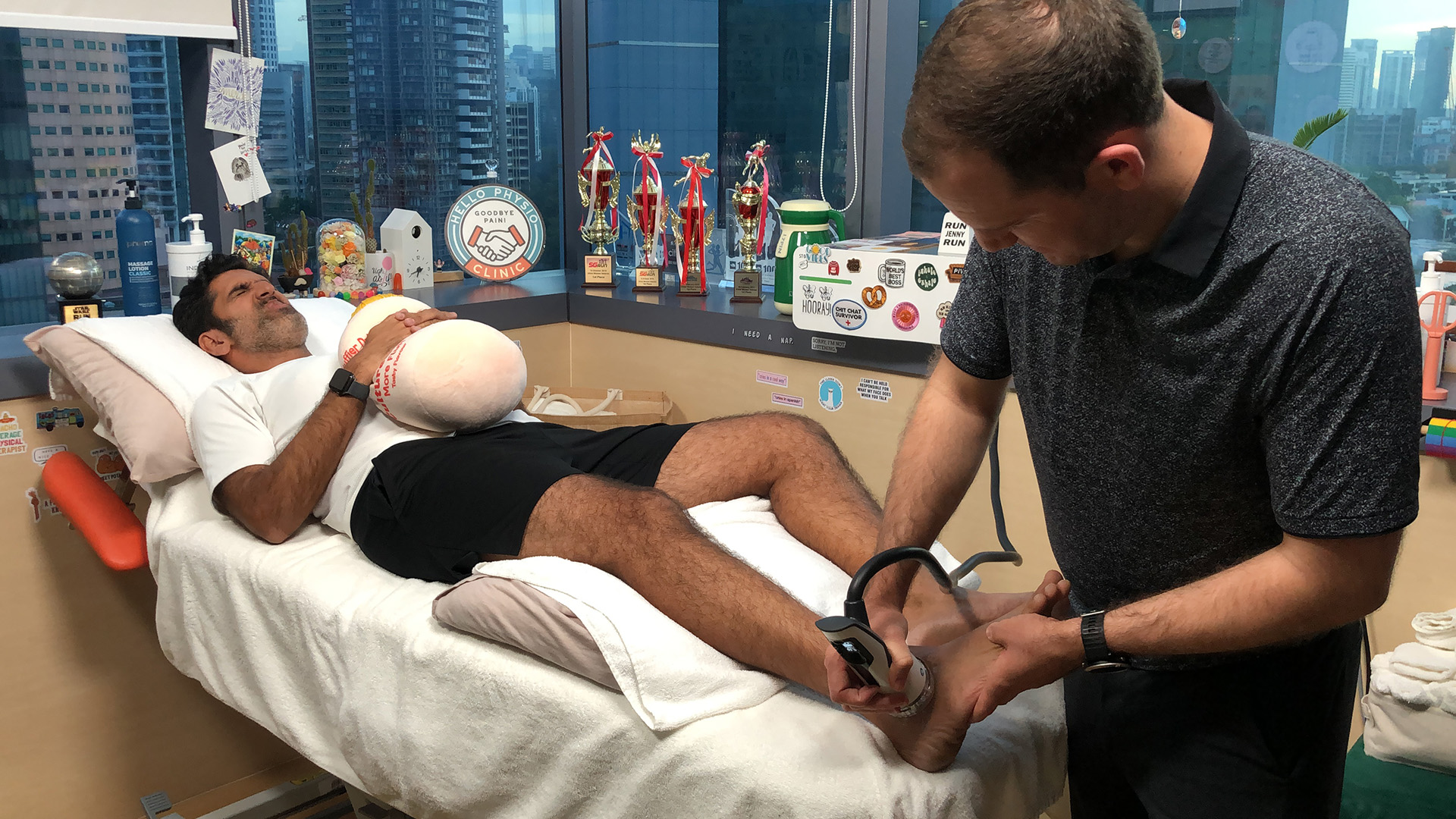 foot calcaneus pain