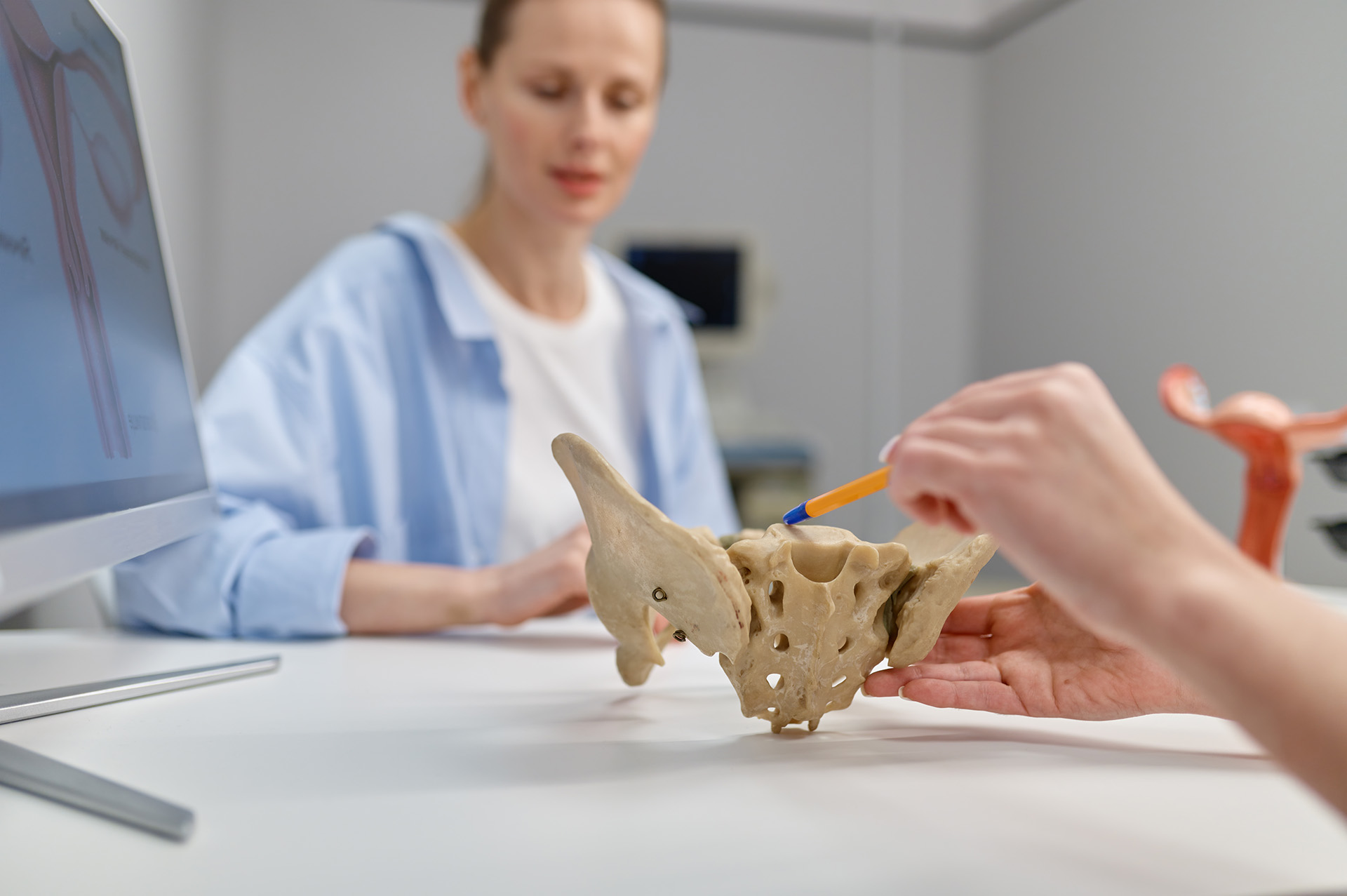 sharp pain in tailbone when sitting