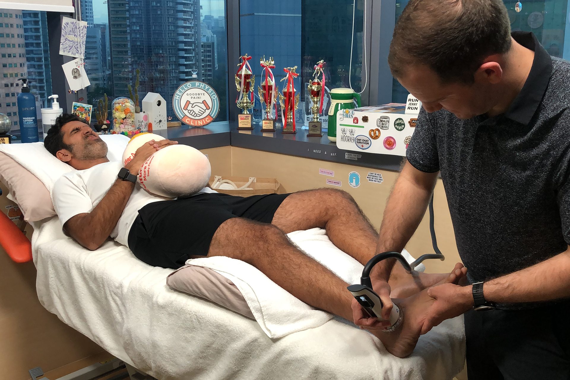 Extracorporeal Shockwave Therapy ESWT Singapore HelloPhysio
